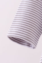 Load image into Gallery viewer, Premium Maroon Alabama elephant embroidery stripe bubble