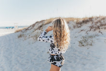 Load image into Gallery viewer, Star Fish Long Sleeve Rash Guard Swimsuit