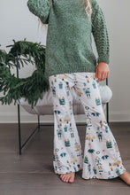 Load image into Gallery viewer, Green Chenille Nutcracker Bell Pant Set