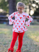 Load image into Gallery viewer, Baby Girls Valentine’s Bow Print Long Sleeve Ruffle Set