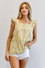 Load image into Gallery viewer, FLORAL PRINTED RUFFLE SLEEVELESS TOP
