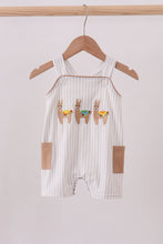 Load image into Gallery viewer, Brown alpaca embroidery jonjon
