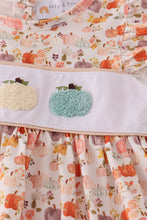 Load image into Gallery viewer, Beige french knot ruffle shorts set
