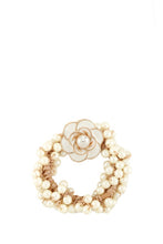 Load image into Gallery viewer, Flower Charm Pearl Hair Tie
