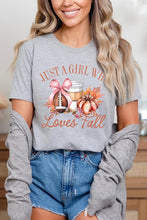 Load image into Gallery viewer, Girl Loves Fall Graphic Tee
