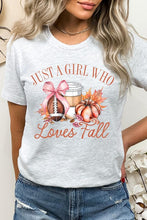 Load image into Gallery viewer, Girl Loves Fall Graphic Tee
