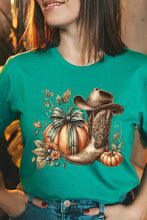 Load image into Gallery viewer, Howdy Pumpkin Western Fall Graphic Tee
