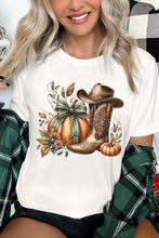 Load image into Gallery viewer, Howdy Pumpkin Western Fall Graphic Tee
