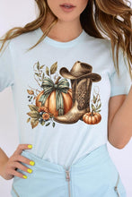 Load image into Gallery viewer, Howdy Pumpkin Western Fall Graphic Tee
