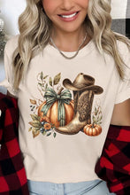 Load image into Gallery viewer, Howdy Pumpkin Western Fall Graphic Tee
