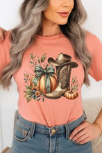 Load image into Gallery viewer, Howdy Pumpkin Western Fall Graphic Tee
