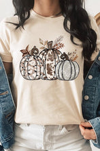 Load image into Gallery viewer, Animal Print Pumpkins Graphic Tee
