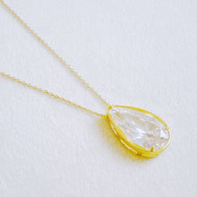 Load image into Gallery viewer, Penny Pear Shine Necklace
