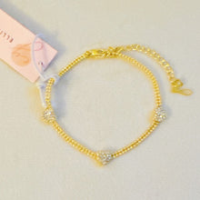 Load image into Gallery viewer, Dotty Shine Heart Bracelet
