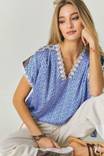 Load image into Gallery viewer, PRINTED LACE V NECK SHORT SLEEVE LOOSE TOP - Image #8
