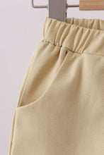 Load image into Gallery viewer, Premium Khaki shorts
