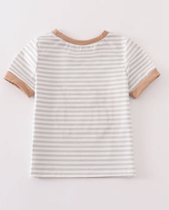 Brown stripe car hunting boy top