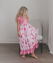 Load image into Gallery viewer, Bright Pink Tree Lounge Gown
