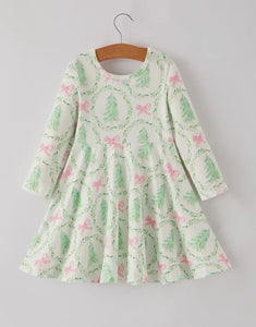 Festive Christmas Tree & Wreath
Girls Dress-Ships 10/15