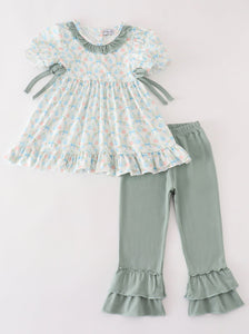 Green pumpkin print girl set