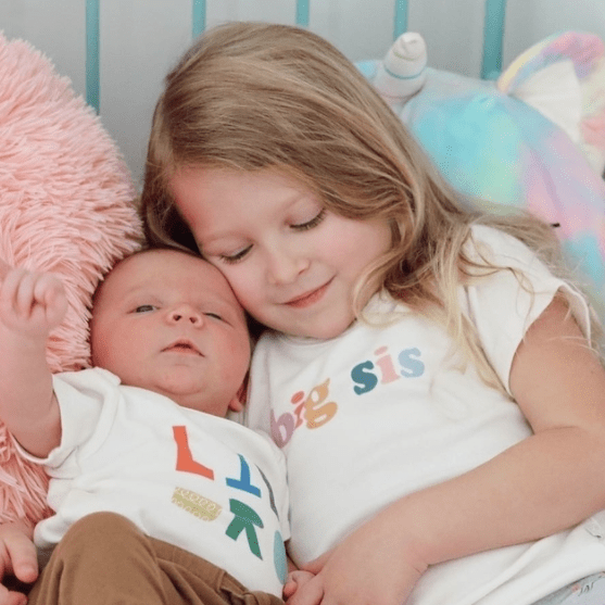 graphic tee | big sis