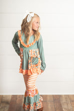 Load image into Gallery viewer, Sage Bell Bottom Set
