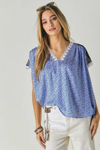 Load image into Gallery viewer, PRINTED LACE V NECK SHORT SLEEVE LOOSE TOP - Image #2
