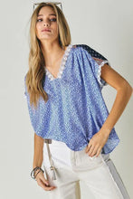 Load image into Gallery viewer, PRINTED LACE V NECK SHORT SLEEVE LOOSE TOP - Image #5
